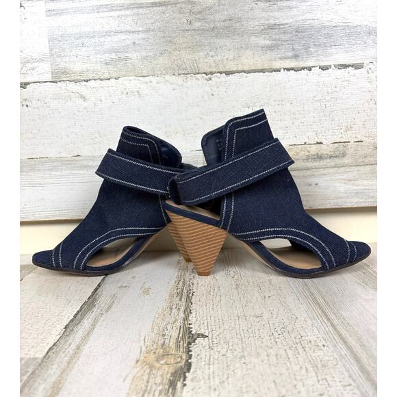 Cato Women’s 9 Blue Chambray Denim Peep Toe Heeled Buckle Sandal Ankle Boot - Picture 6 of 8